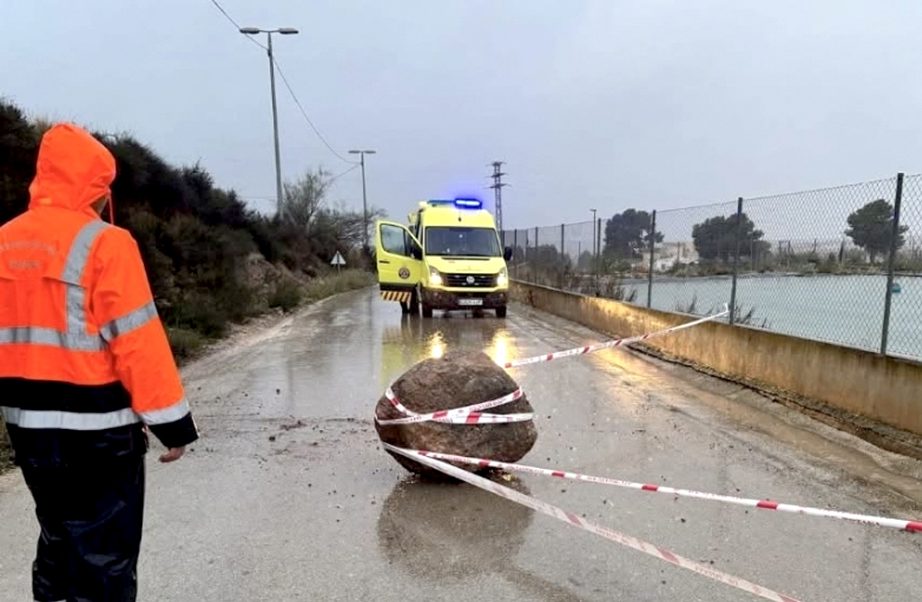 Polica Local realiza recomendaciones ante el episodio de lluvias torrenciales previsto para maana